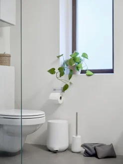 Zone Denmark Nova Toiletbørste, Hvid