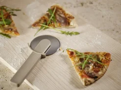 Zone Denmark Pizza Og Pasta > Singles Pizzahjul 20 cm, Soft Taupe