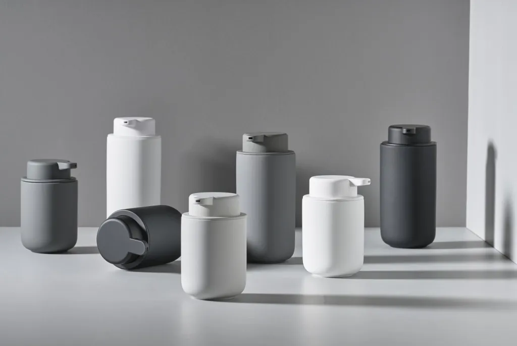Zone Denmark Badeværelse > Ume Sæbedispenser 0,25 L,